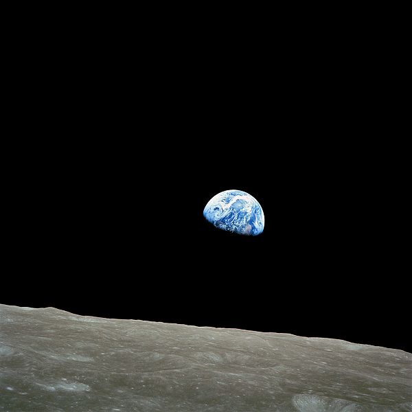 600px-nasa-apollo8-dec24-earthrise